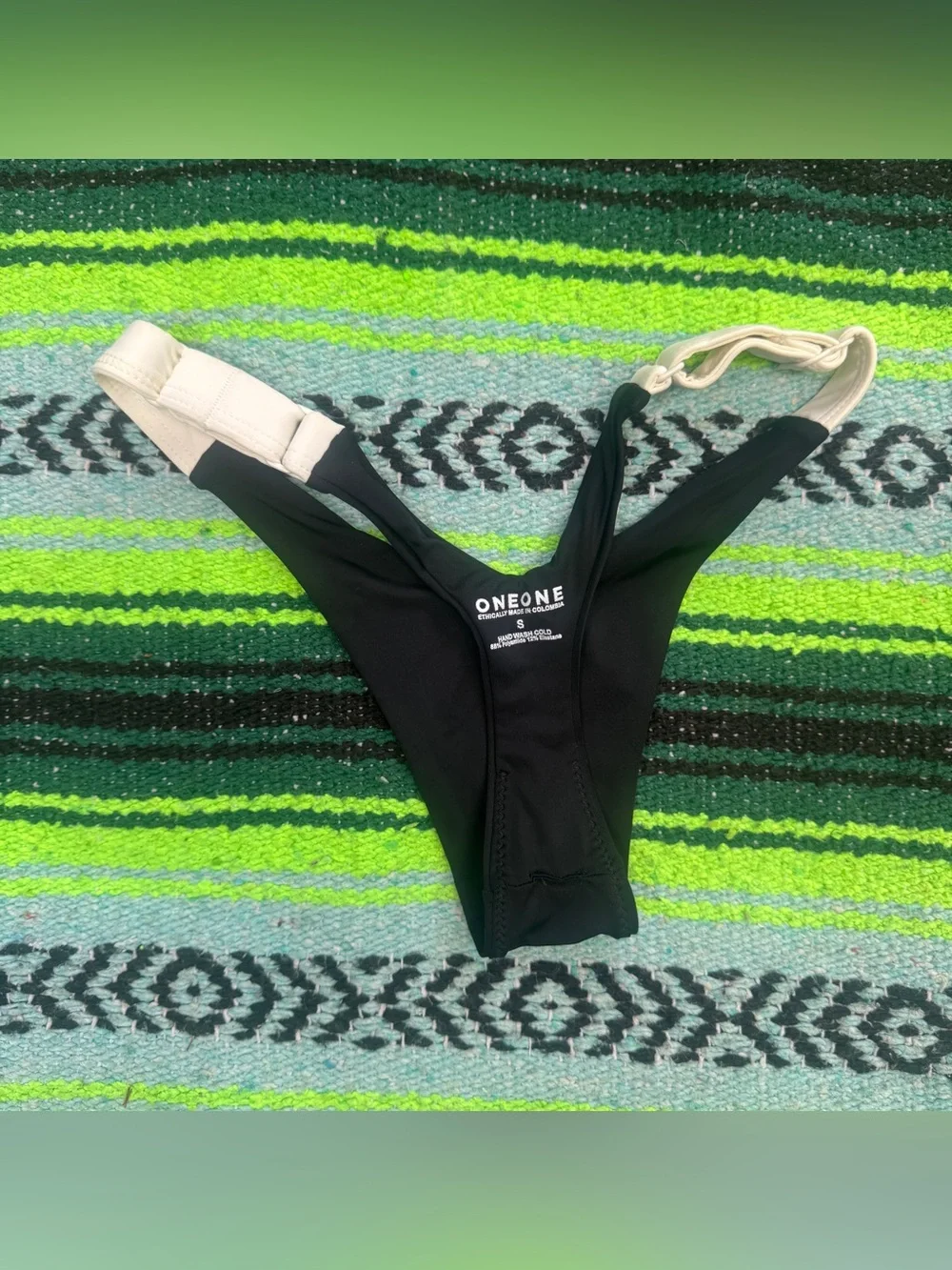 ONEONE Skimpy Elena bottom cape black and white bikini bottom